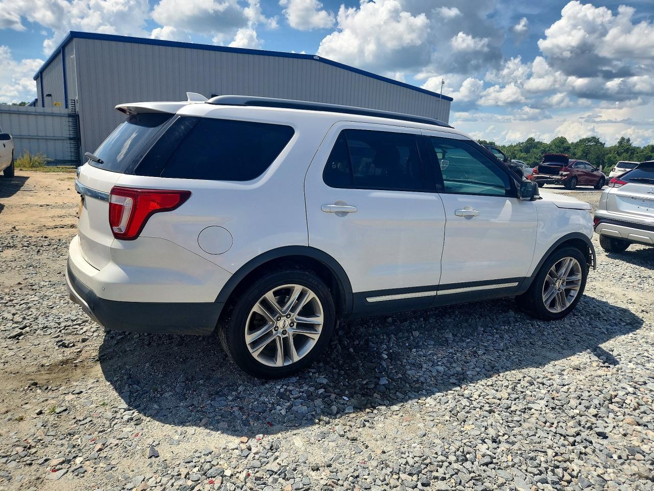 2017 FORD EXPLORER XLT — снимка 3