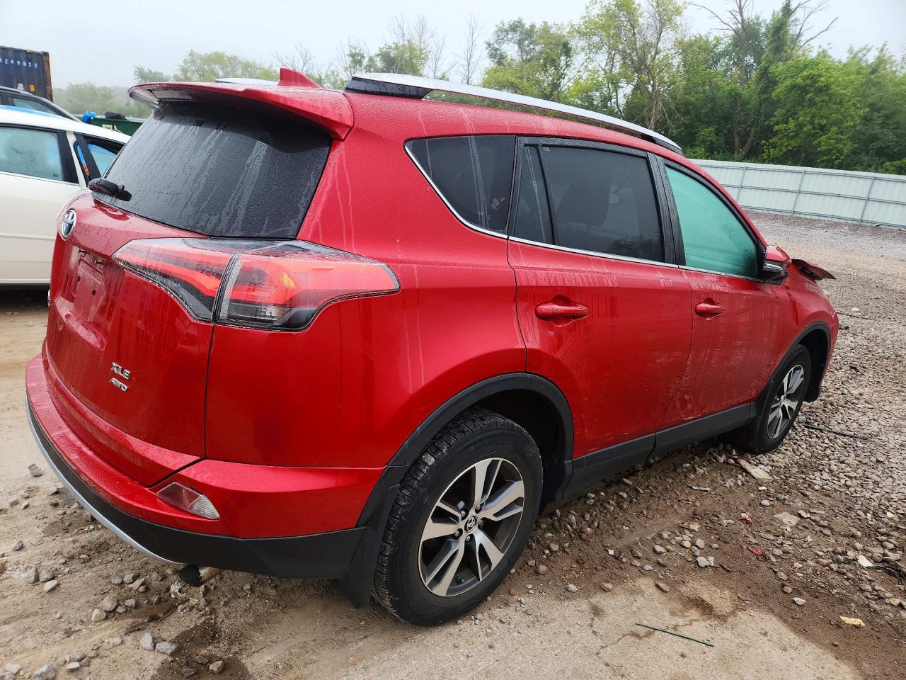 2016 TOYOTA RAV4 XLE — снимка 3