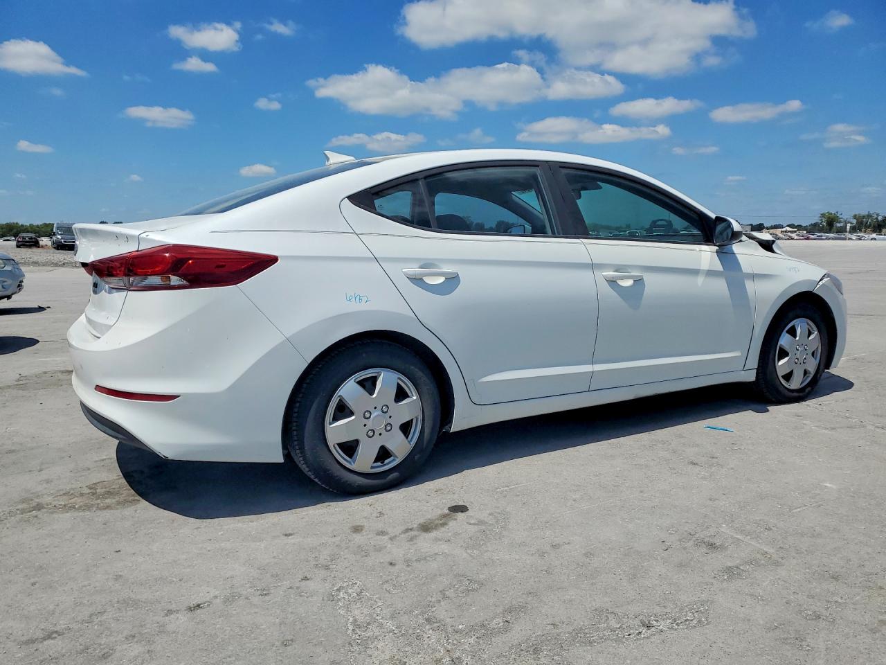 2017 HYUNDAI ELANTRA SE — снимка 3
