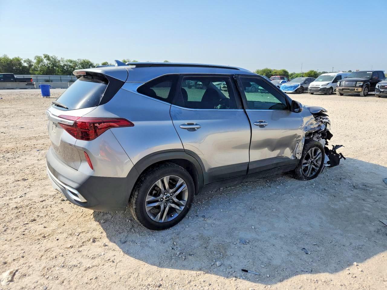 2022 KIA SELTOS S — снимка 3