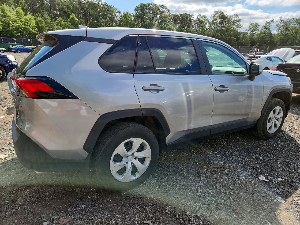 2024 TOYOTA RAV4 LE — снимка 3