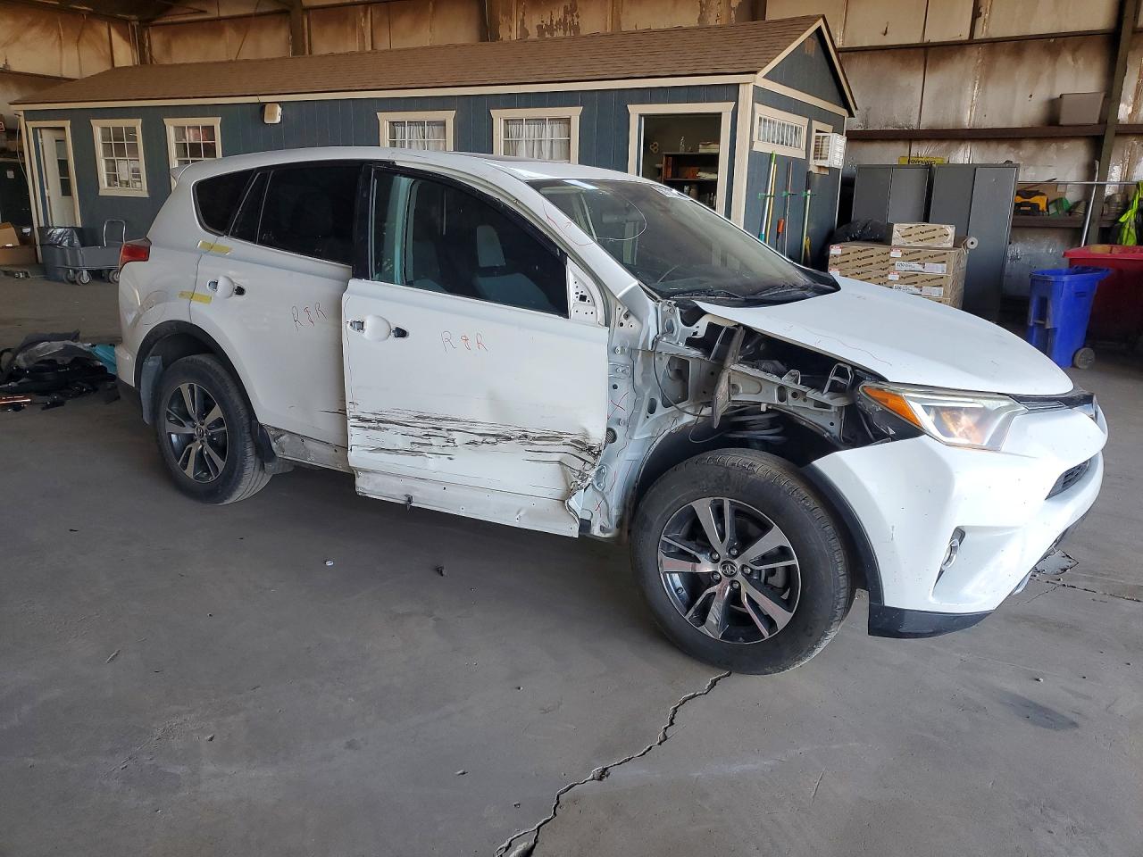 2018 TOYOTA RAV4 XLE — снимка 4