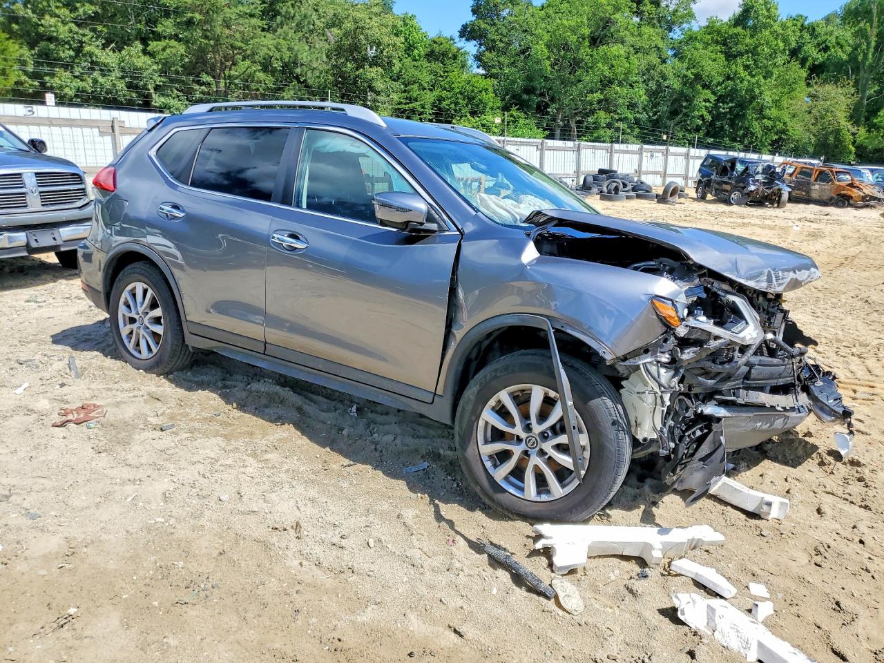 2017 NISSAN ROGUE SV — снимка 4
