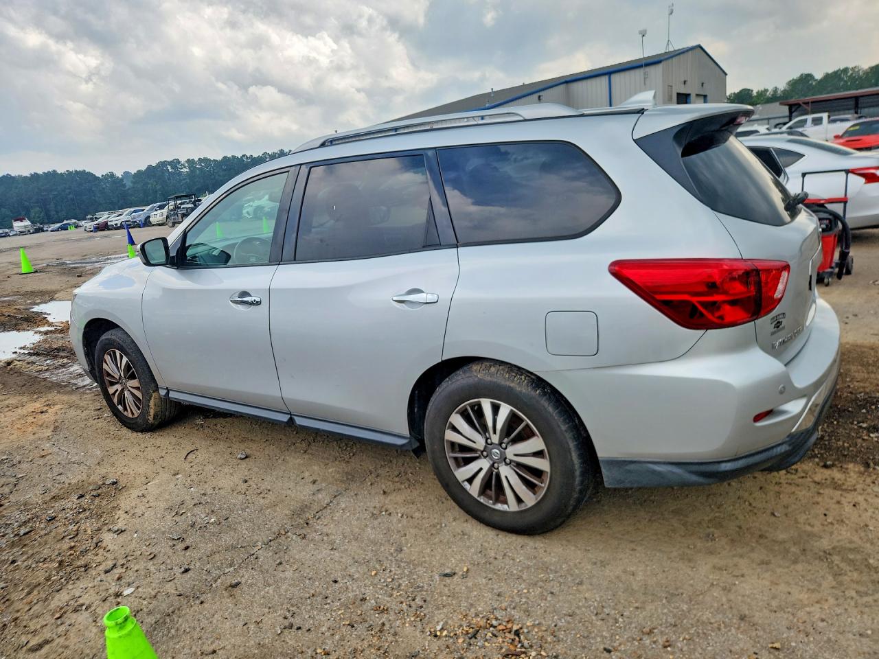 2020 NISSAN PATHFINDER SV — снимка 2