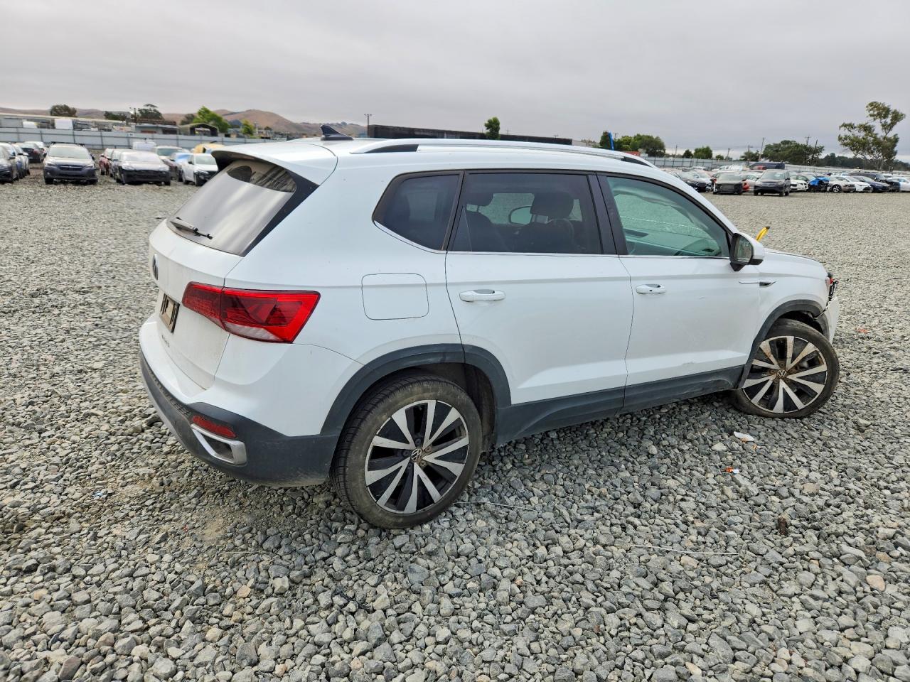 2022 VOLKSWAGEN TAOS SE IQ DRIVE — снимка 3