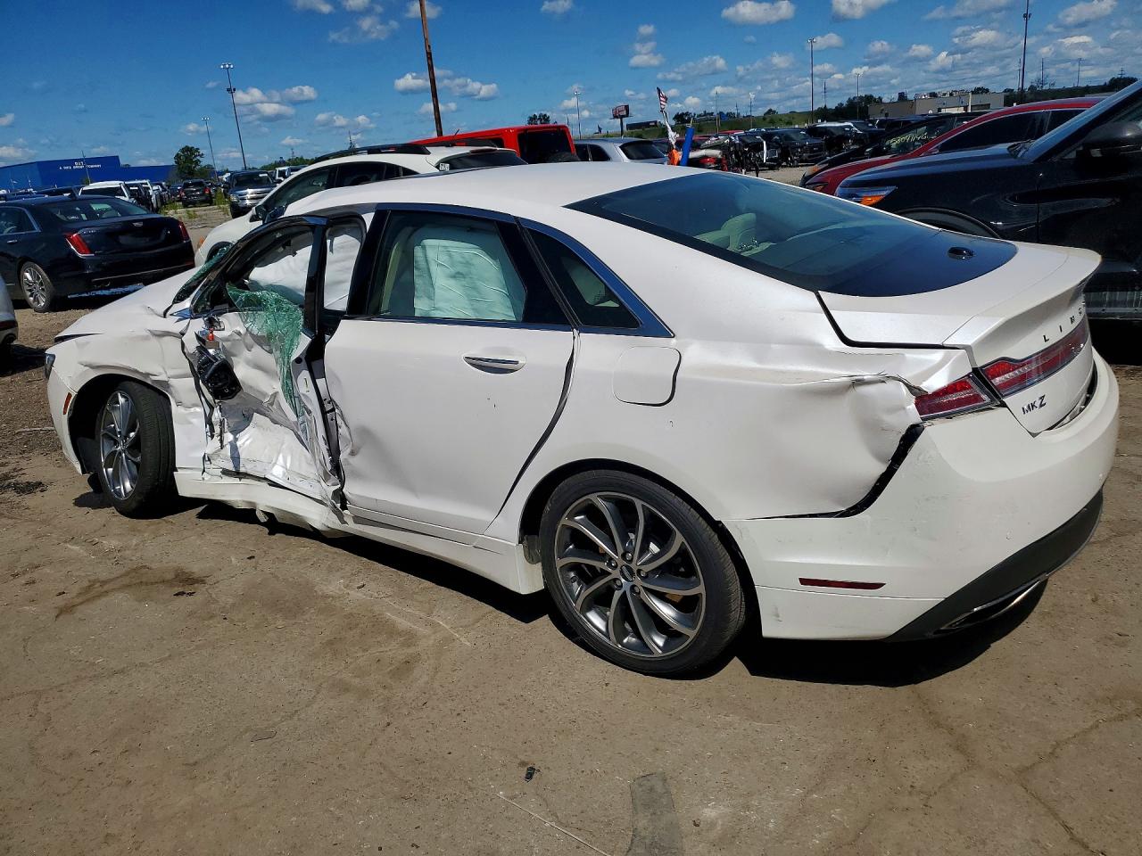 2019 LINCOLN MKZ RESERVE I — снимка 2