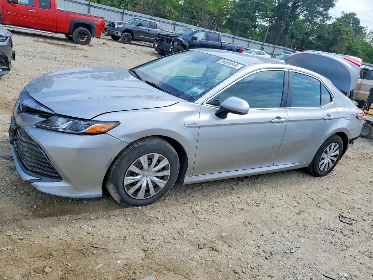 2018 TOYOTA CAMRY LE