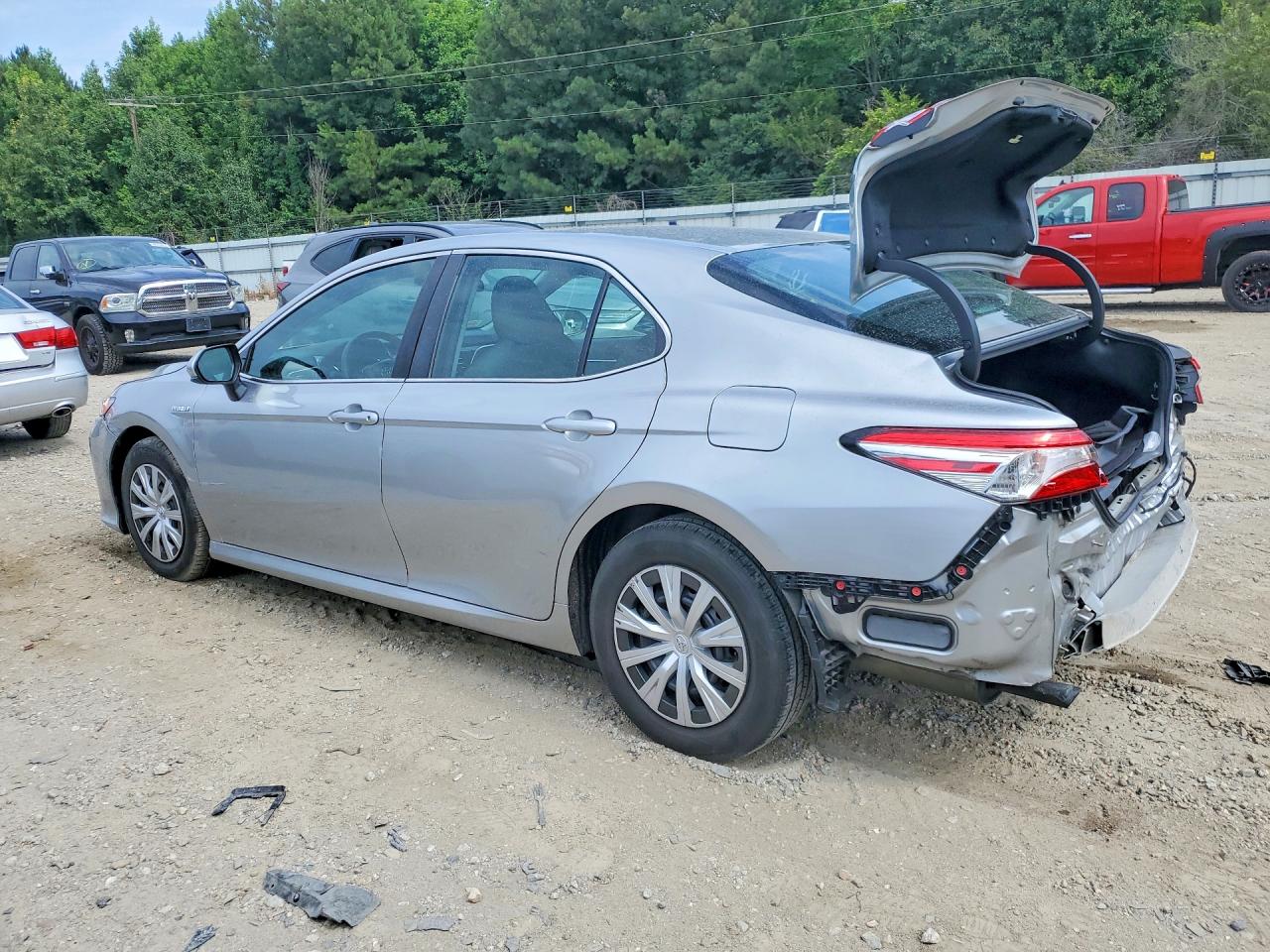2018 TOYOTA CAMRY LE — снимка 2
