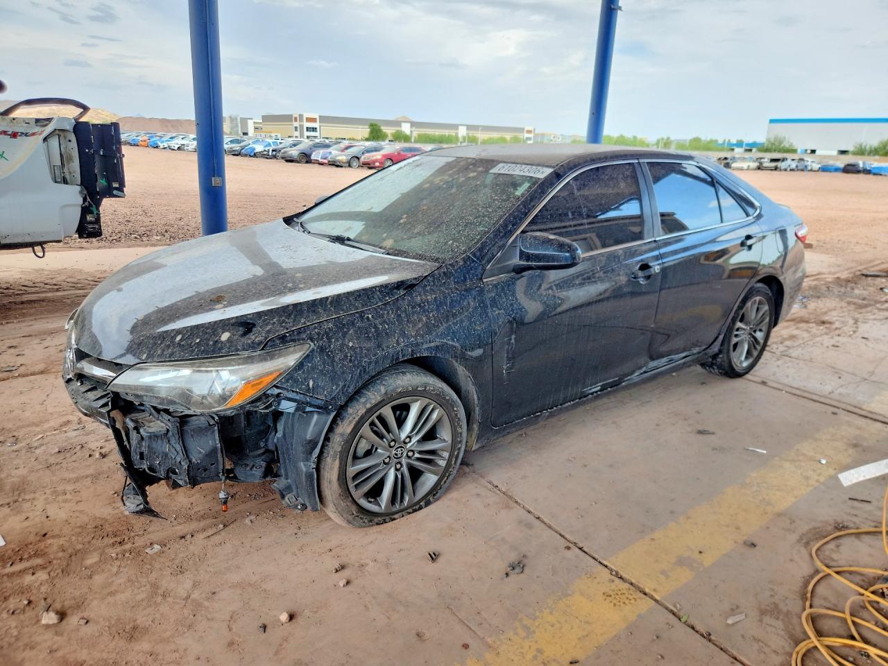 2016 TOYOTA CAMRY SE