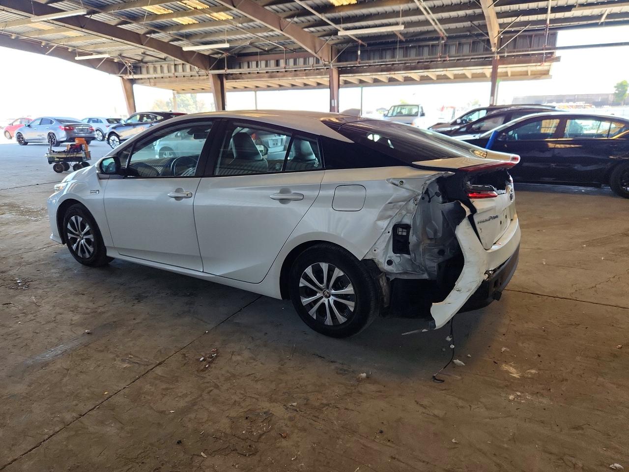 2021 TOYOTA PRIUS PRIME XLE — снимка 2