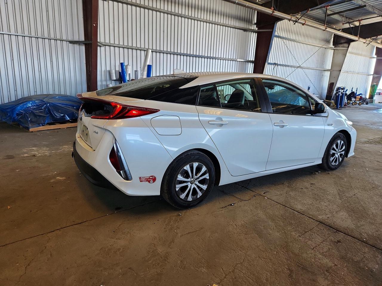 2021 TOYOTA PRIUS PRIME XLE — снимка 3