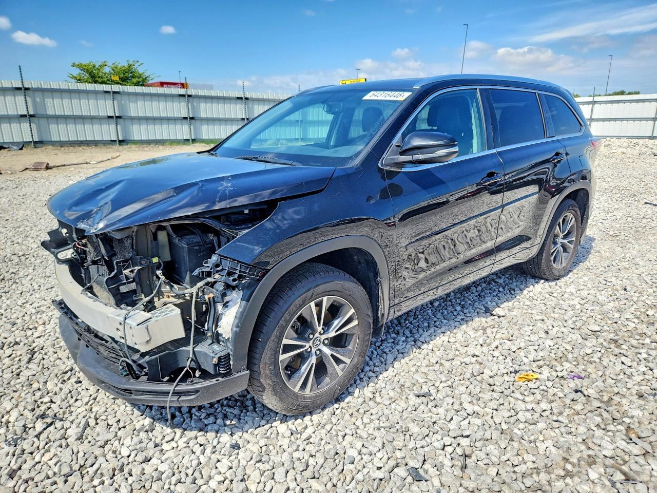 2016 TOYOTA HIGHLANDER XLE