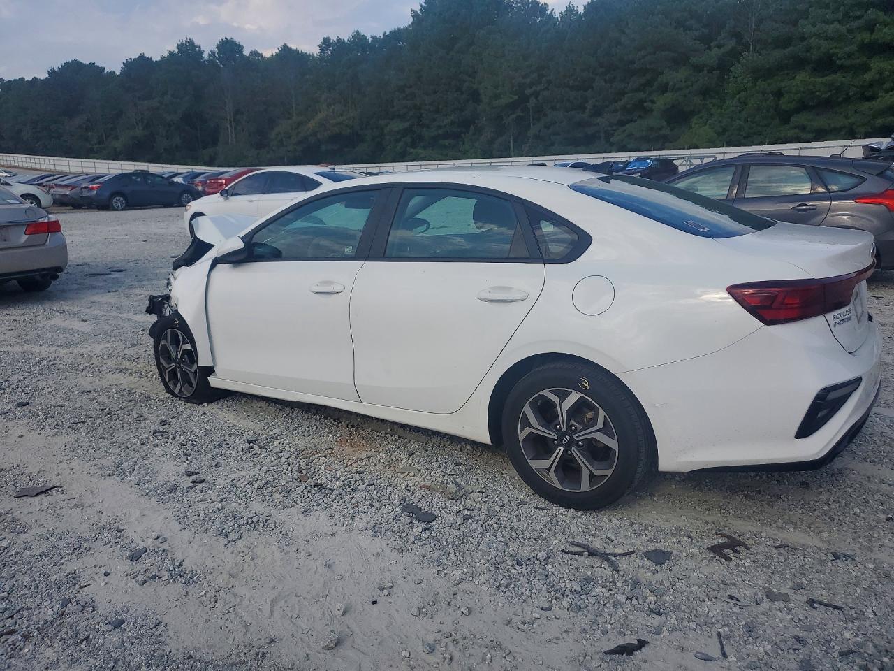2021 KIA FORTE LXS — снимка 2