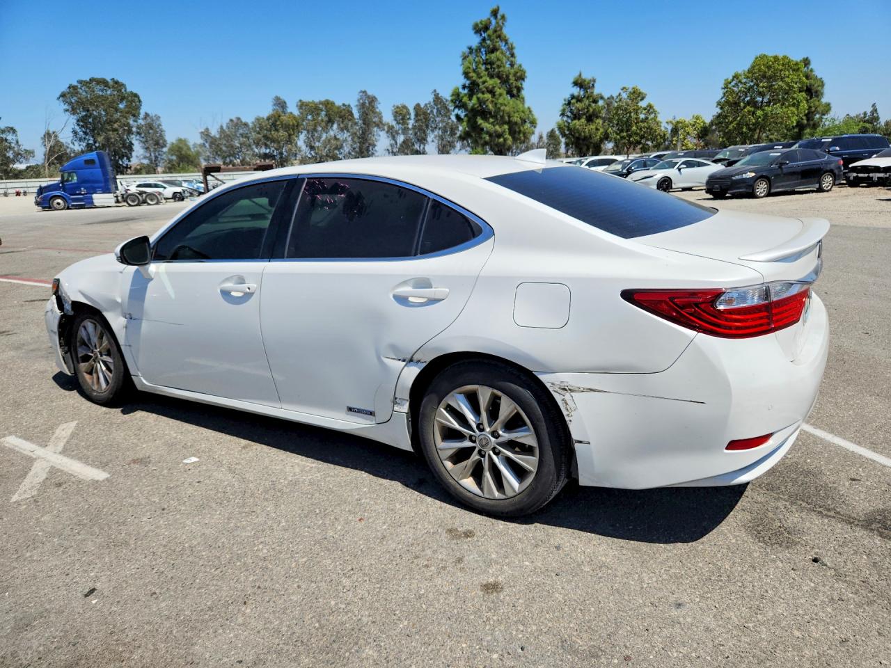 2015 LEXUS ES 300H — снимка 2
