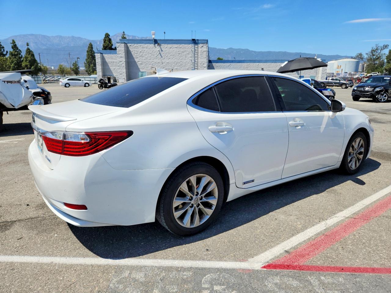2015 LEXUS ES 300H — снимка 3