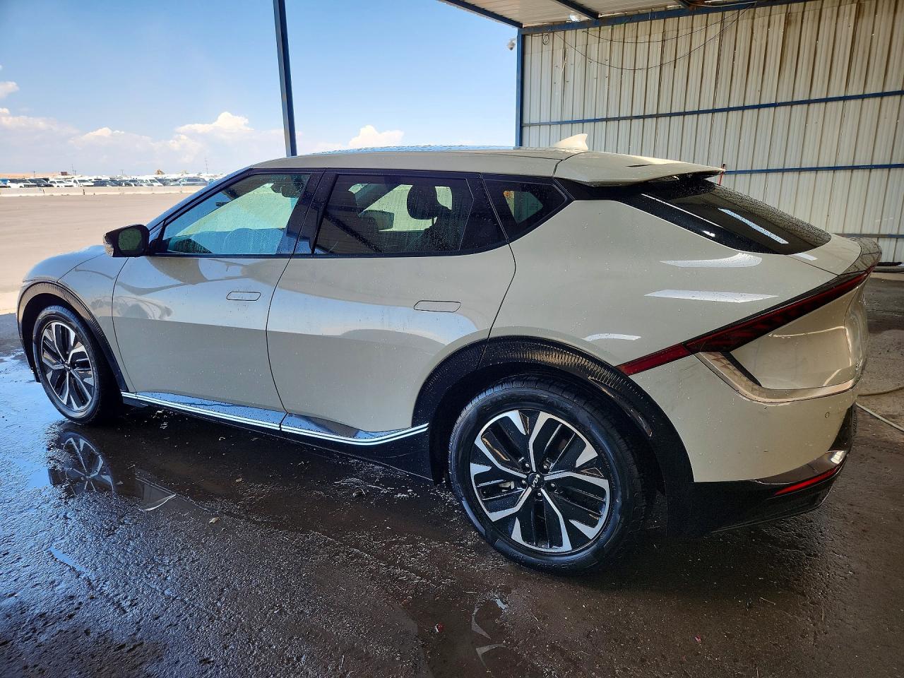2023 KIA EV6 WIND — снимка 2