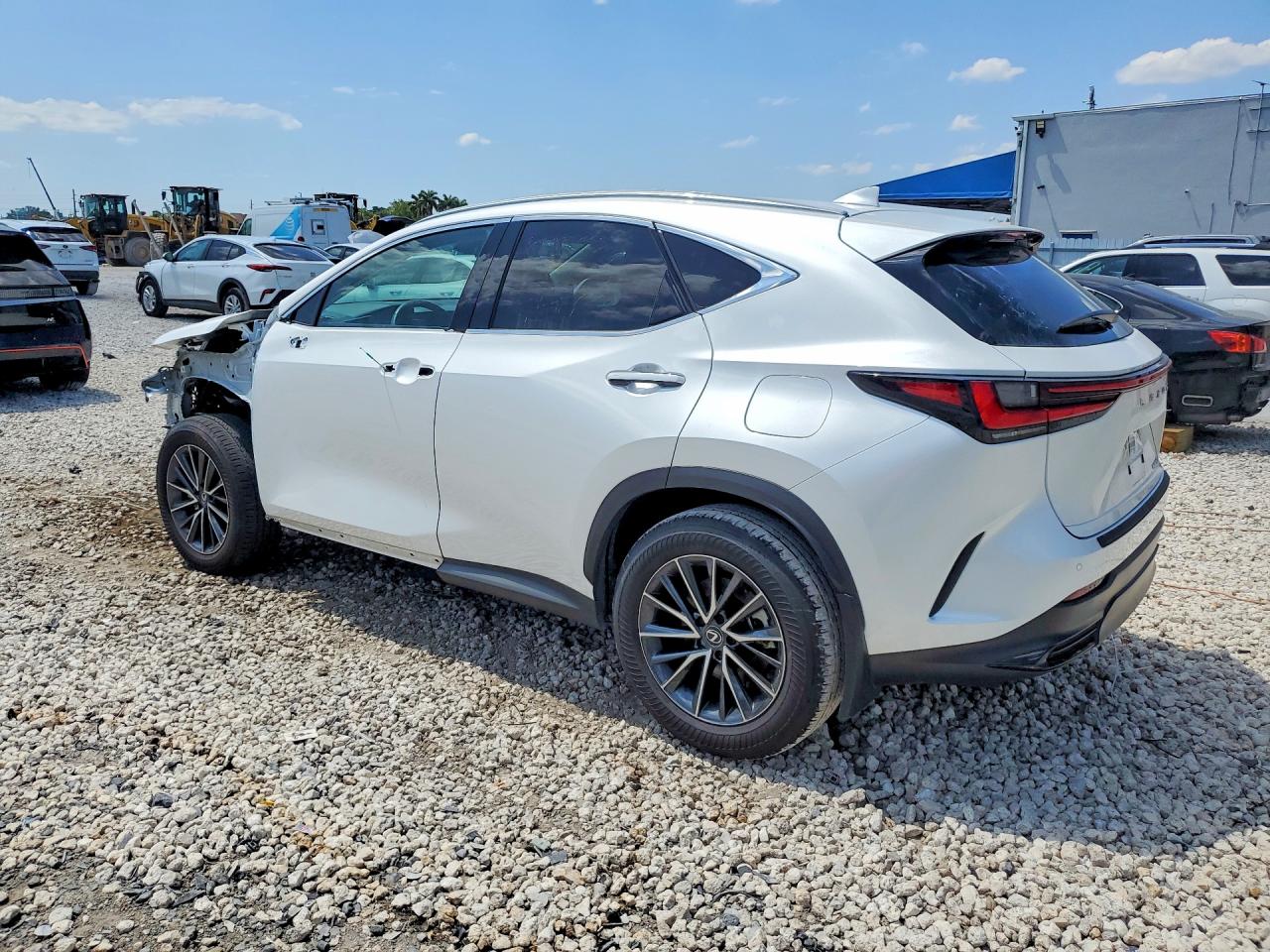 2025 LEXUS NX 250 BASE — снимка 2