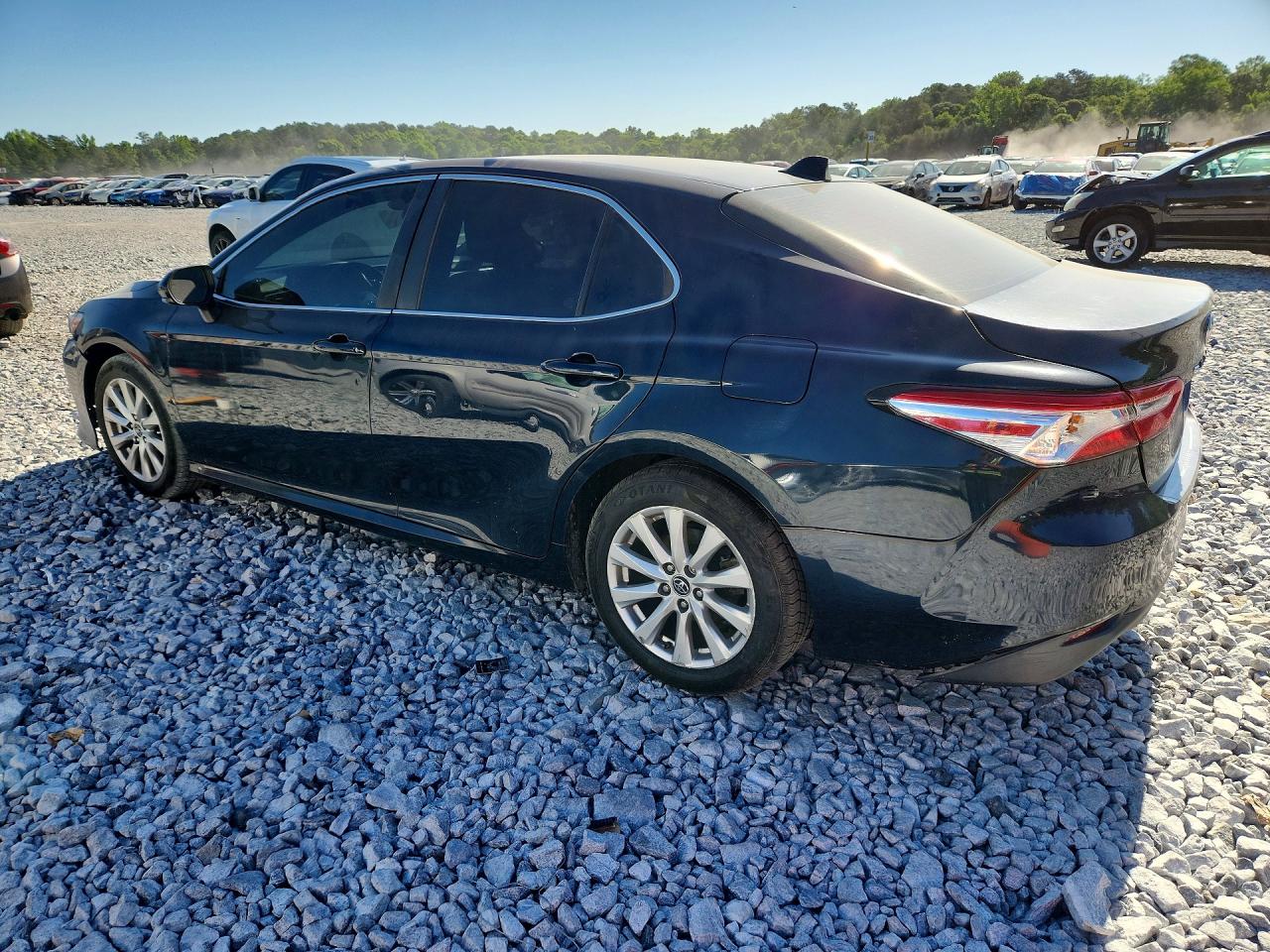 2018 TOYOTA CAMRY LE — снимка 2