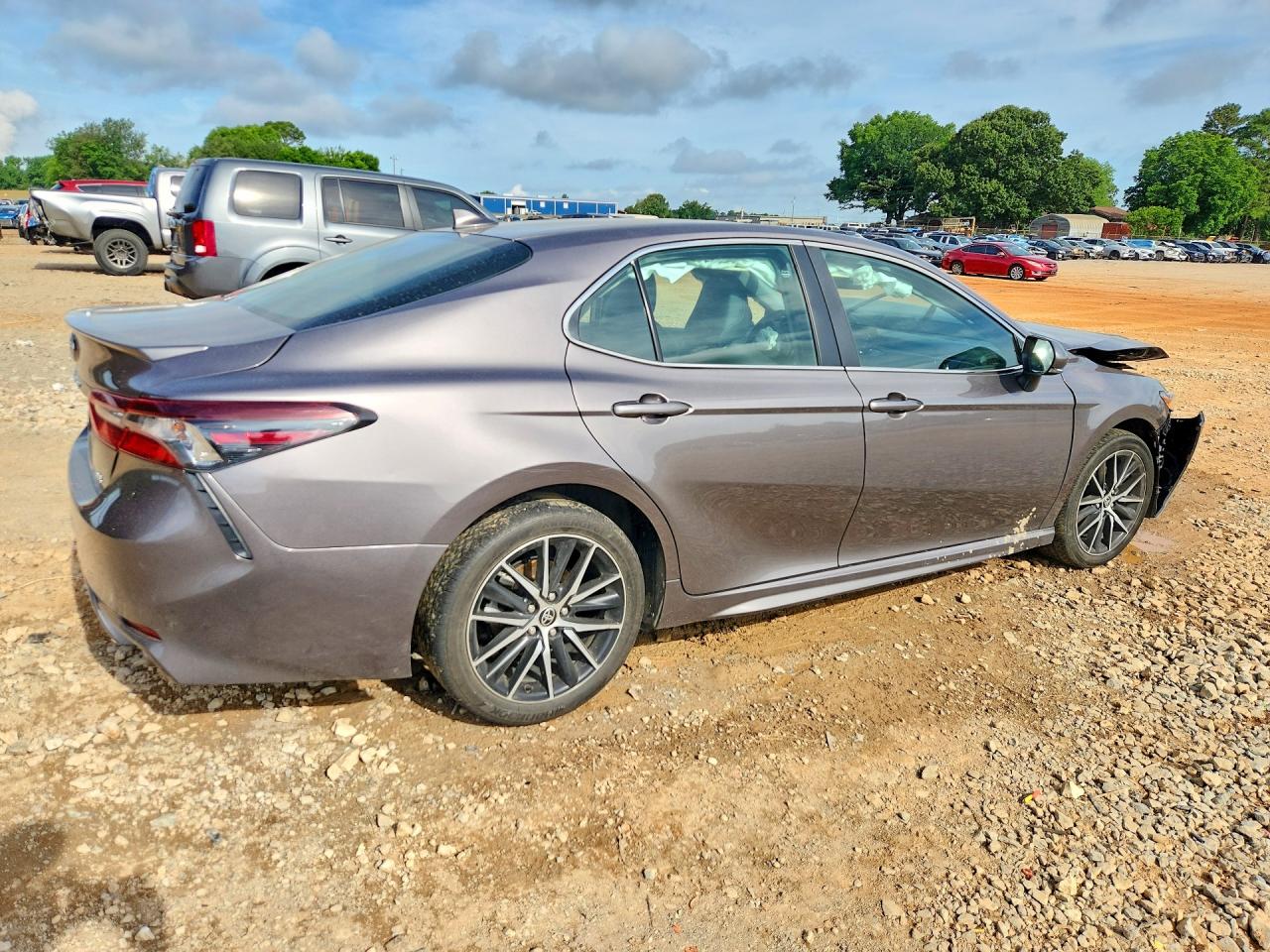 2024 TOYOTA CAMRY SE — снимка 3