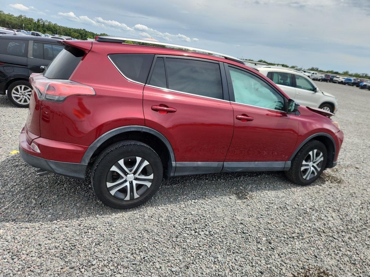 2018 TOYOTA RAV4 LE — снимка 3