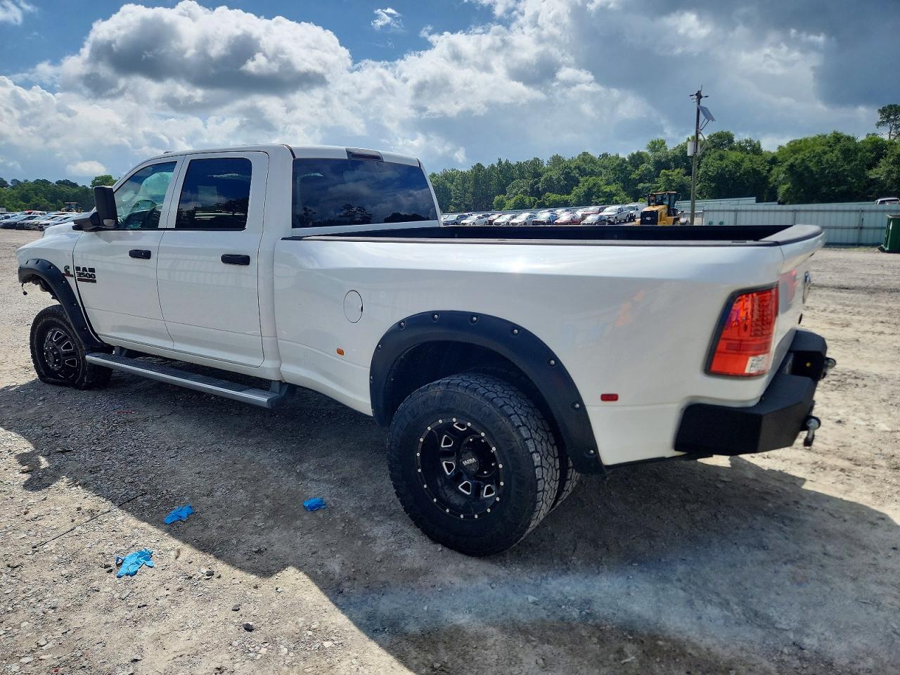 2015 RAM 3500 ST — снимка 3