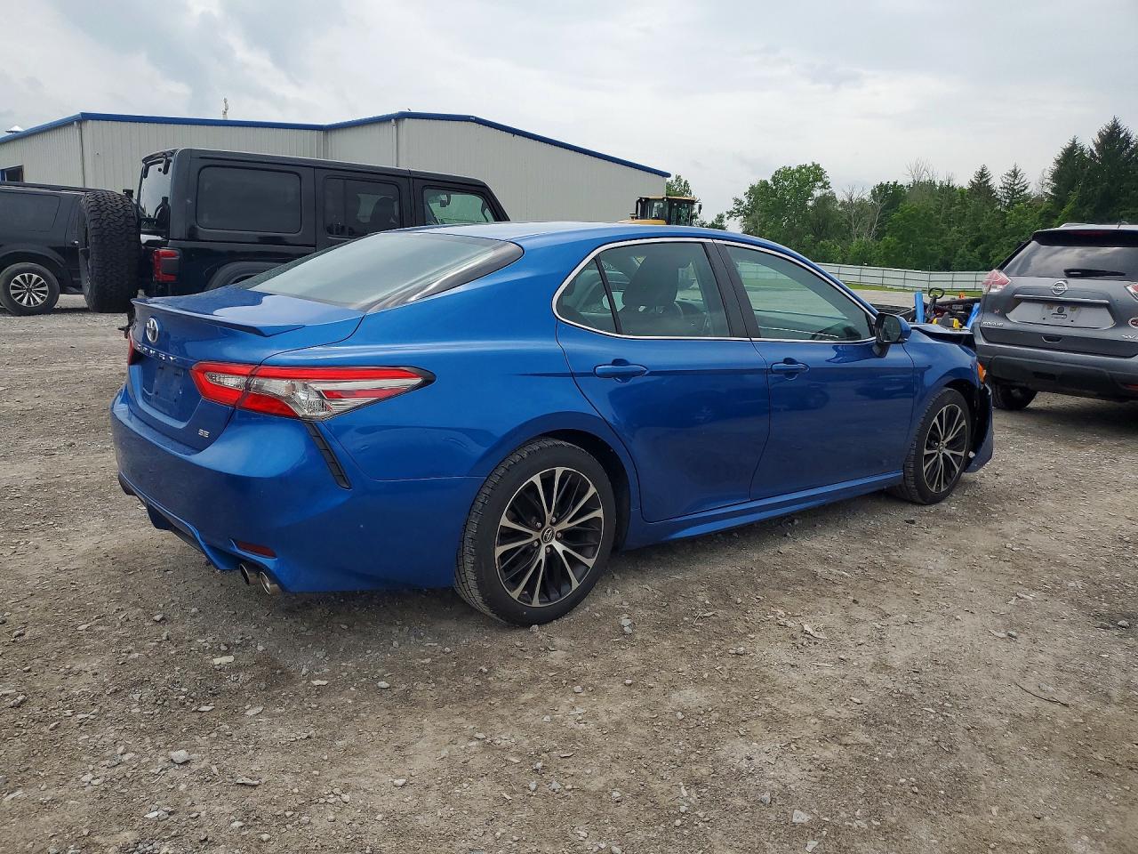 2018 TOYOTA CAMRY SE — снимка 3