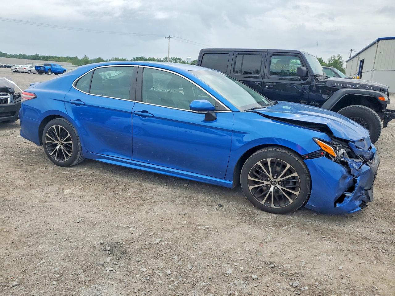 2018 TOYOTA CAMRY SE — снимка 4