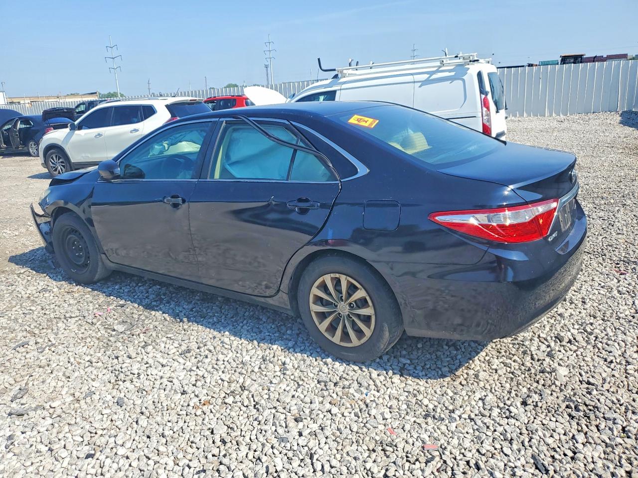 2016 TOYOTA CAMRY LE — снимка 2