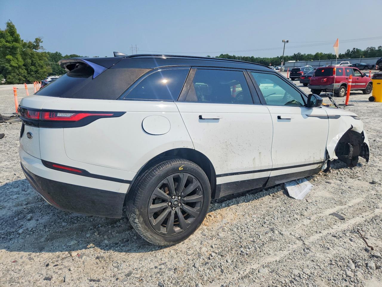 2018 LAND ROVER RANGE ROVER VELAR R-DYNAMIC SE — снимка 3