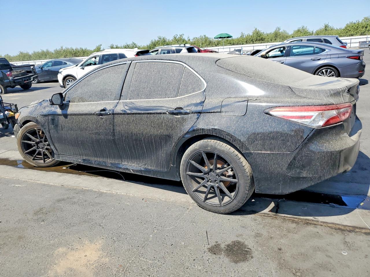 2019 TOYOTA CAMRY LE — снимка 2