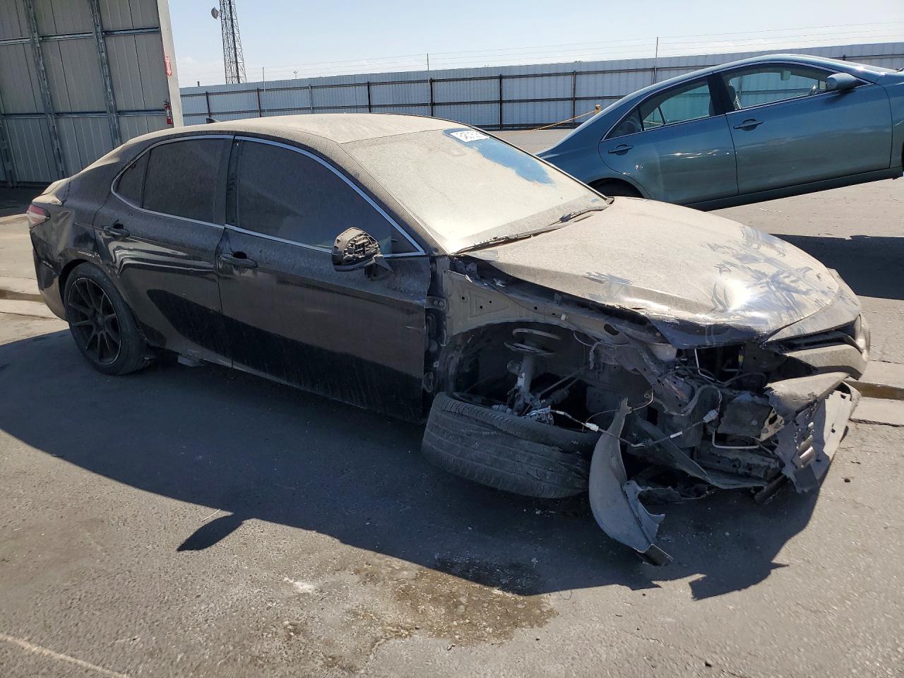 2019 TOYOTA CAMRY LE — снимка 4