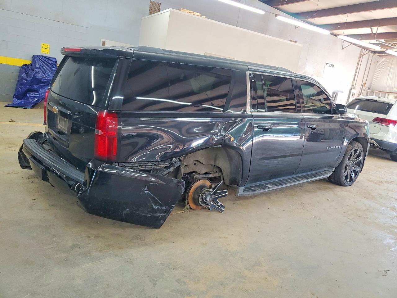 2015 CHEVROLET SUBURBAN K1500 LT — снимка 3