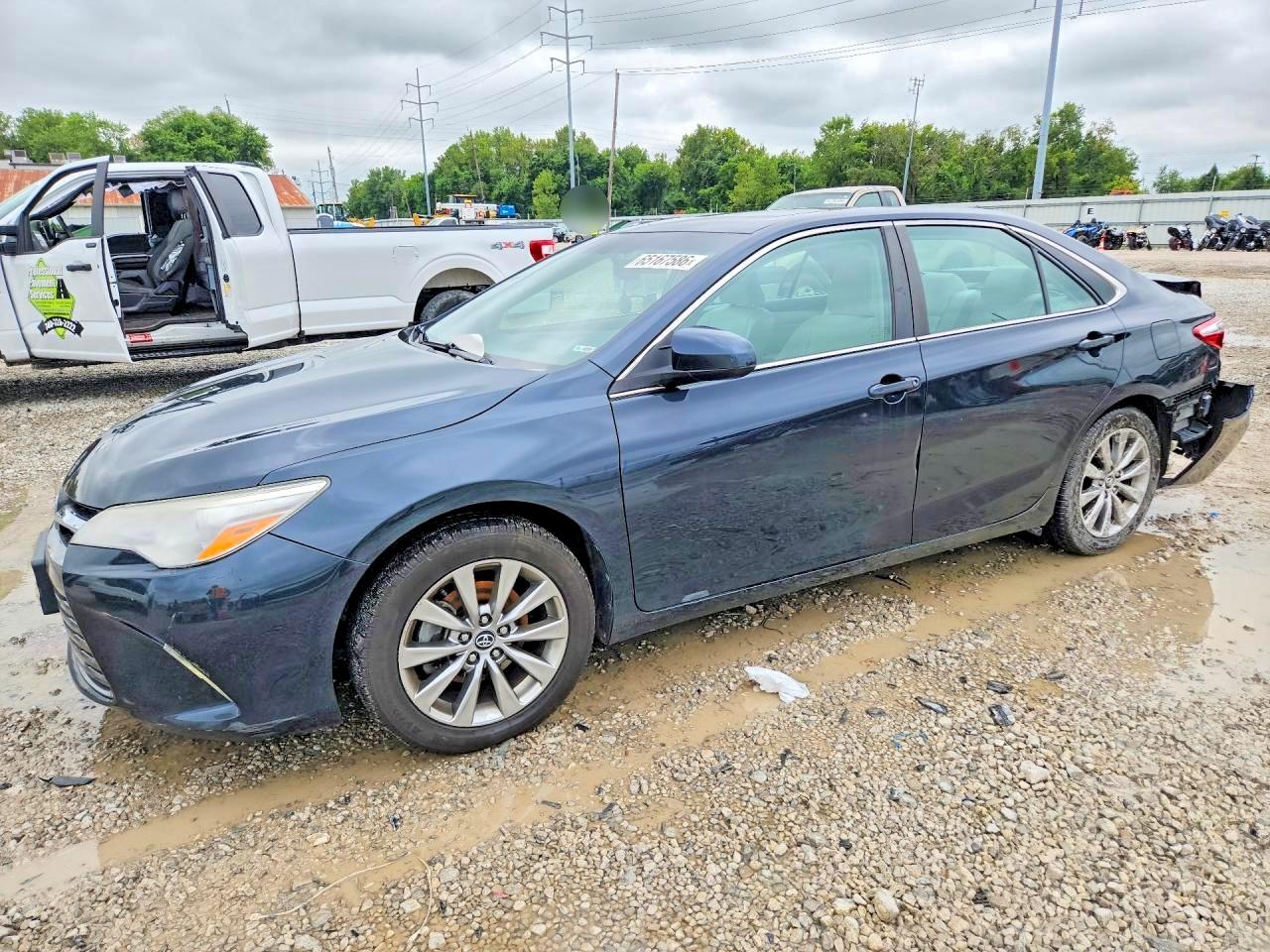 2017 TOYOTA CAMRY XLE