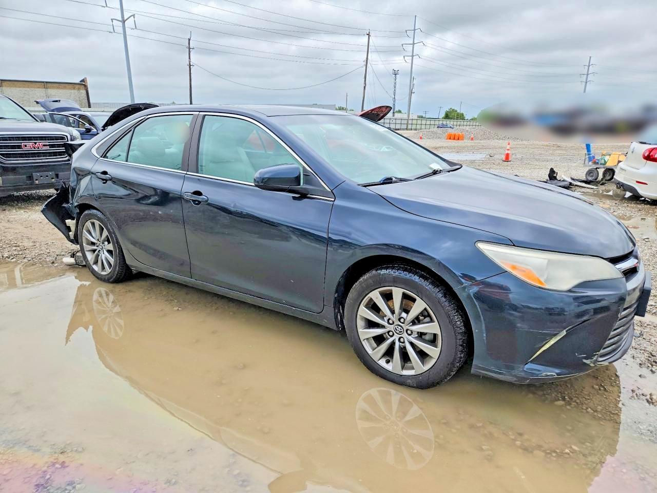 2017 TOYOTA CAMRY XLE — снимка 4