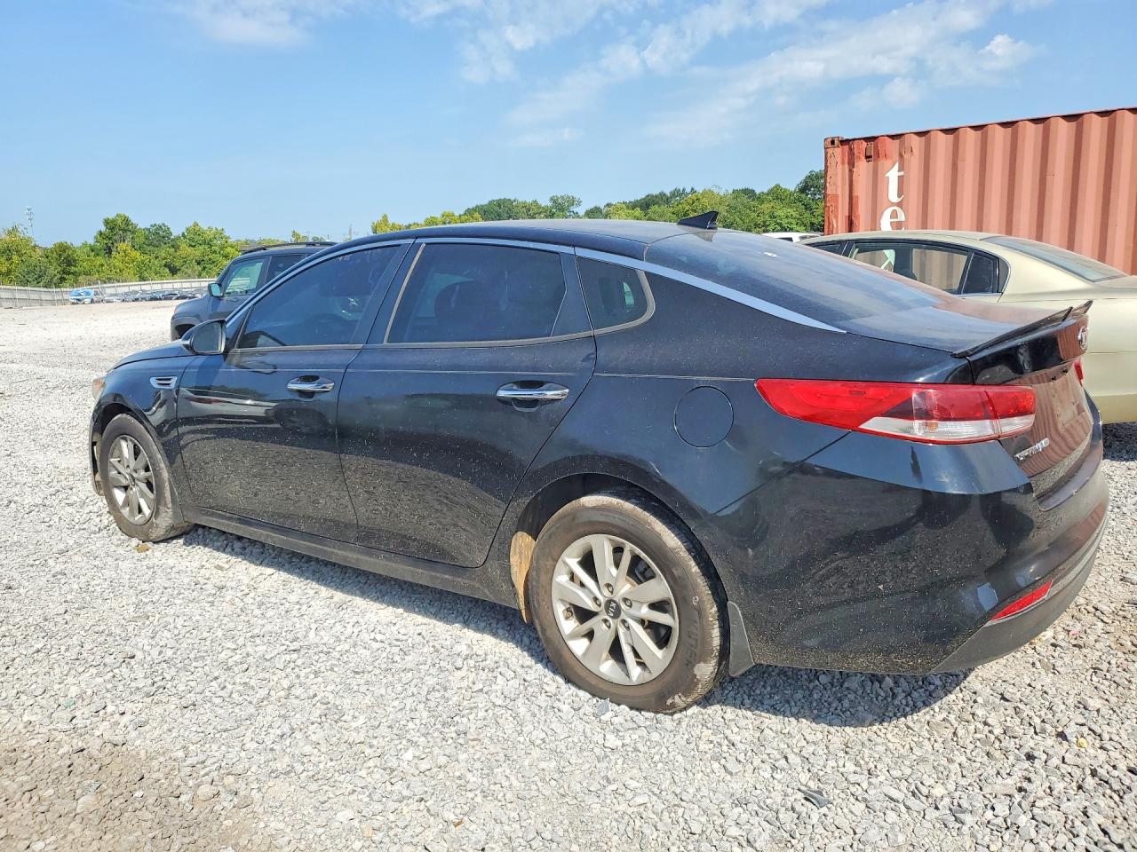 2017 KIA OPTIMA LX — снимка 2