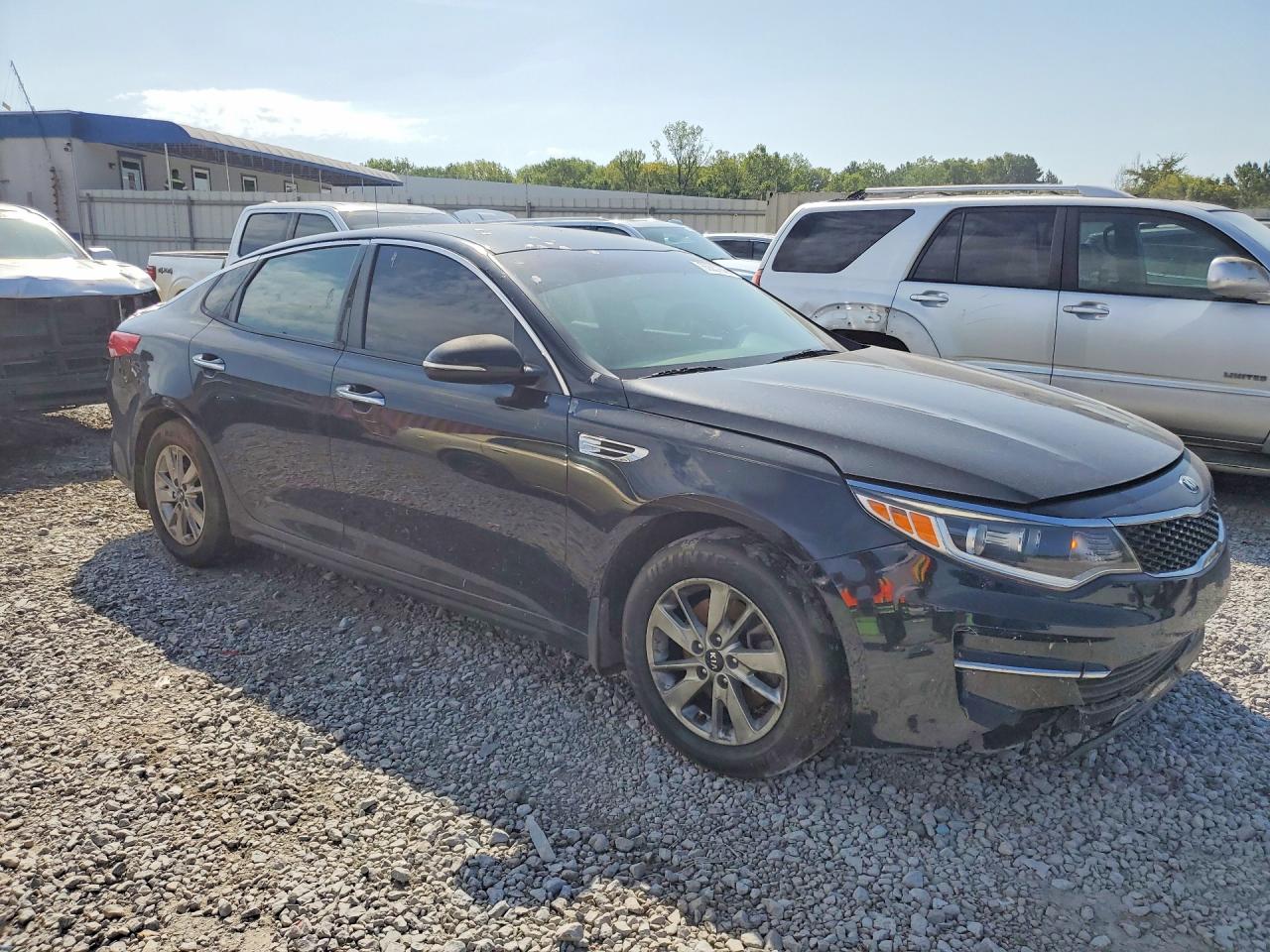 2017 KIA OPTIMA LX — снимка 4