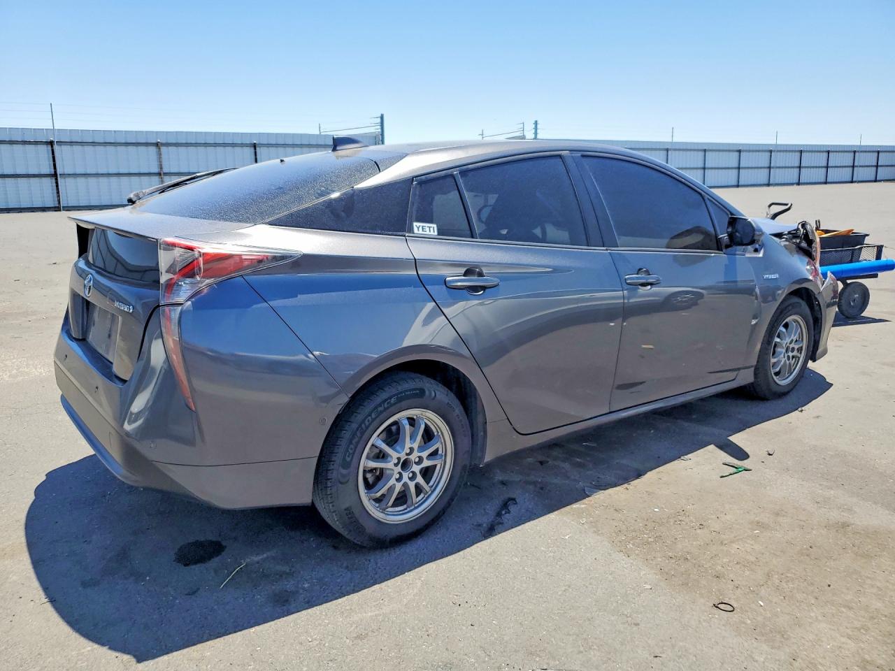 2016 TOYOTA PRIUS FOUR — снимка 3