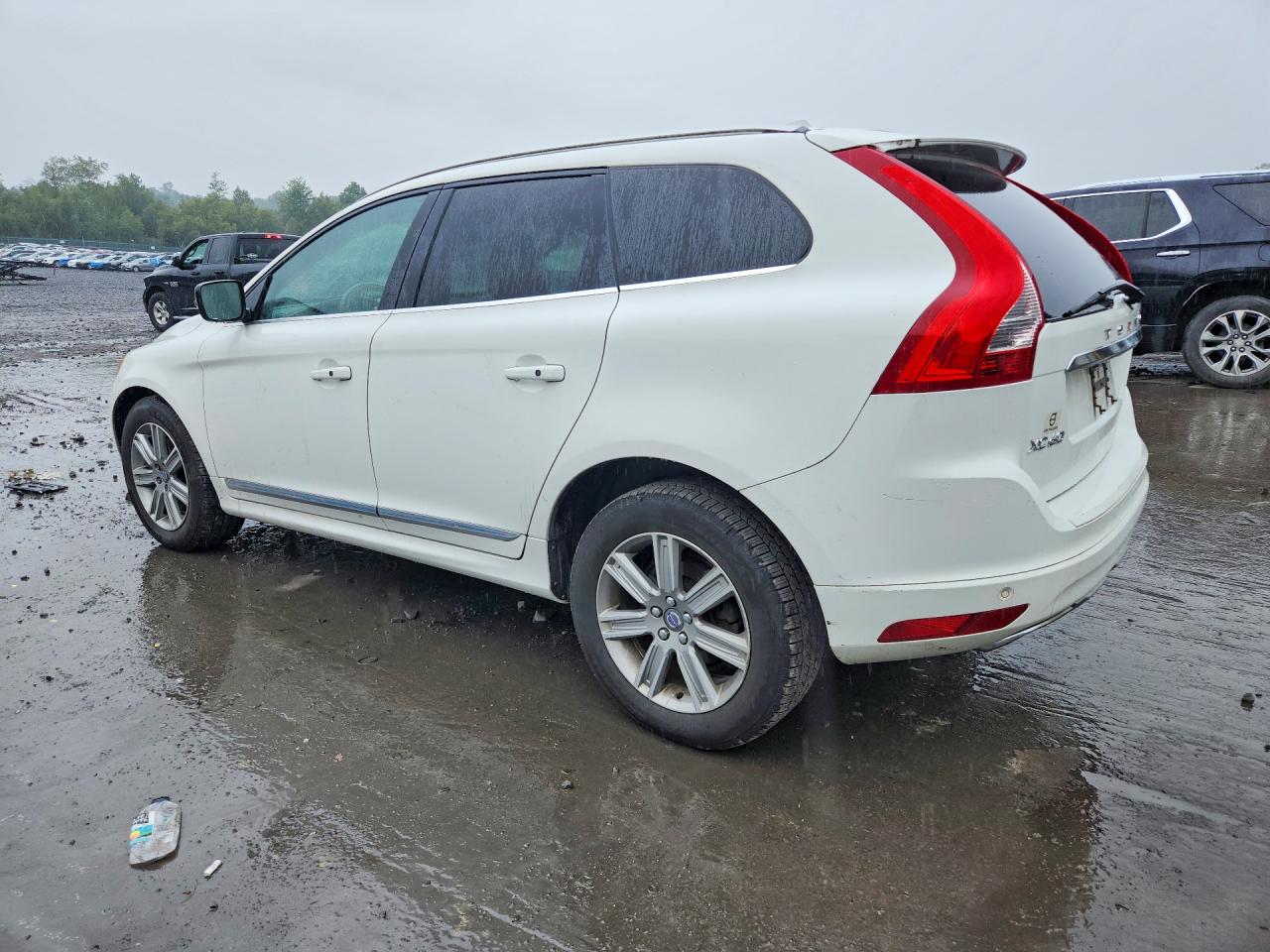 2016 VOLVO XC60 T6 PREMIER — снимка 2