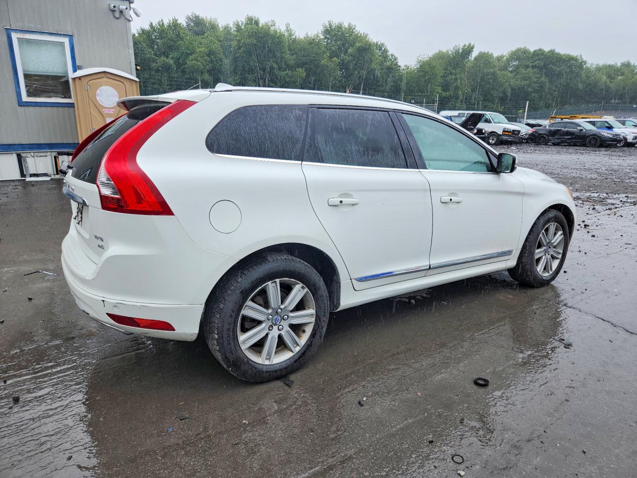 2016 VOLVO XC60 T6 PREMIER — снимка 3