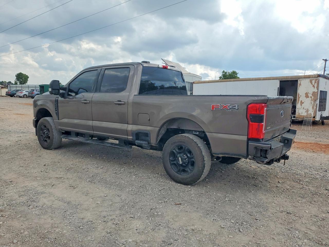 2023 FORD 250 — снимка 2
