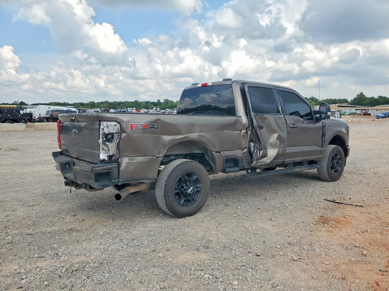 2023 FORD 250 — снимка 3