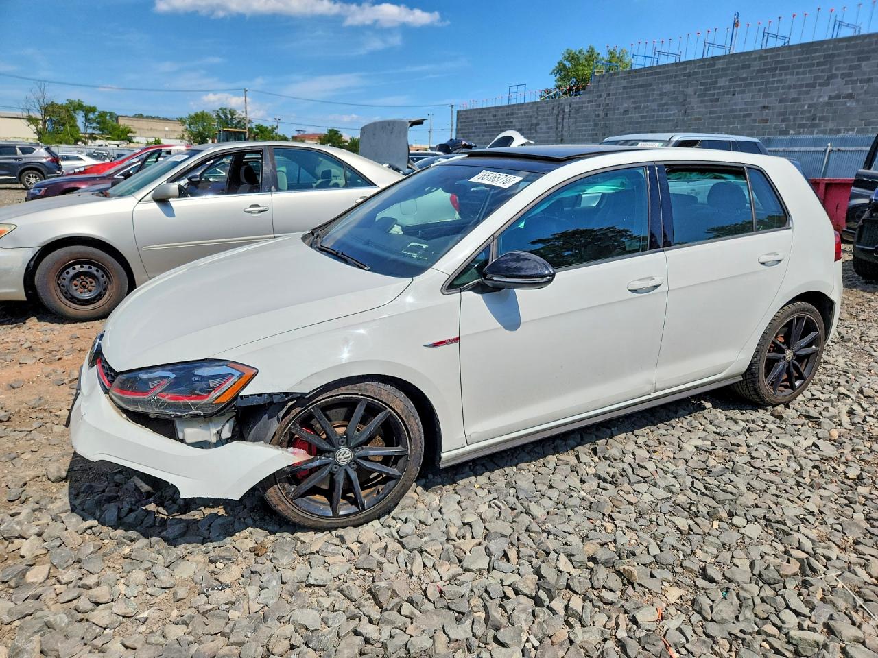 2021 VOLKSWAGEN GTI S