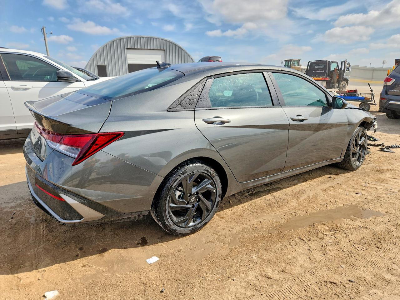 2026 HYUNDAI ELANTRA SEL SPORT — снимка 3