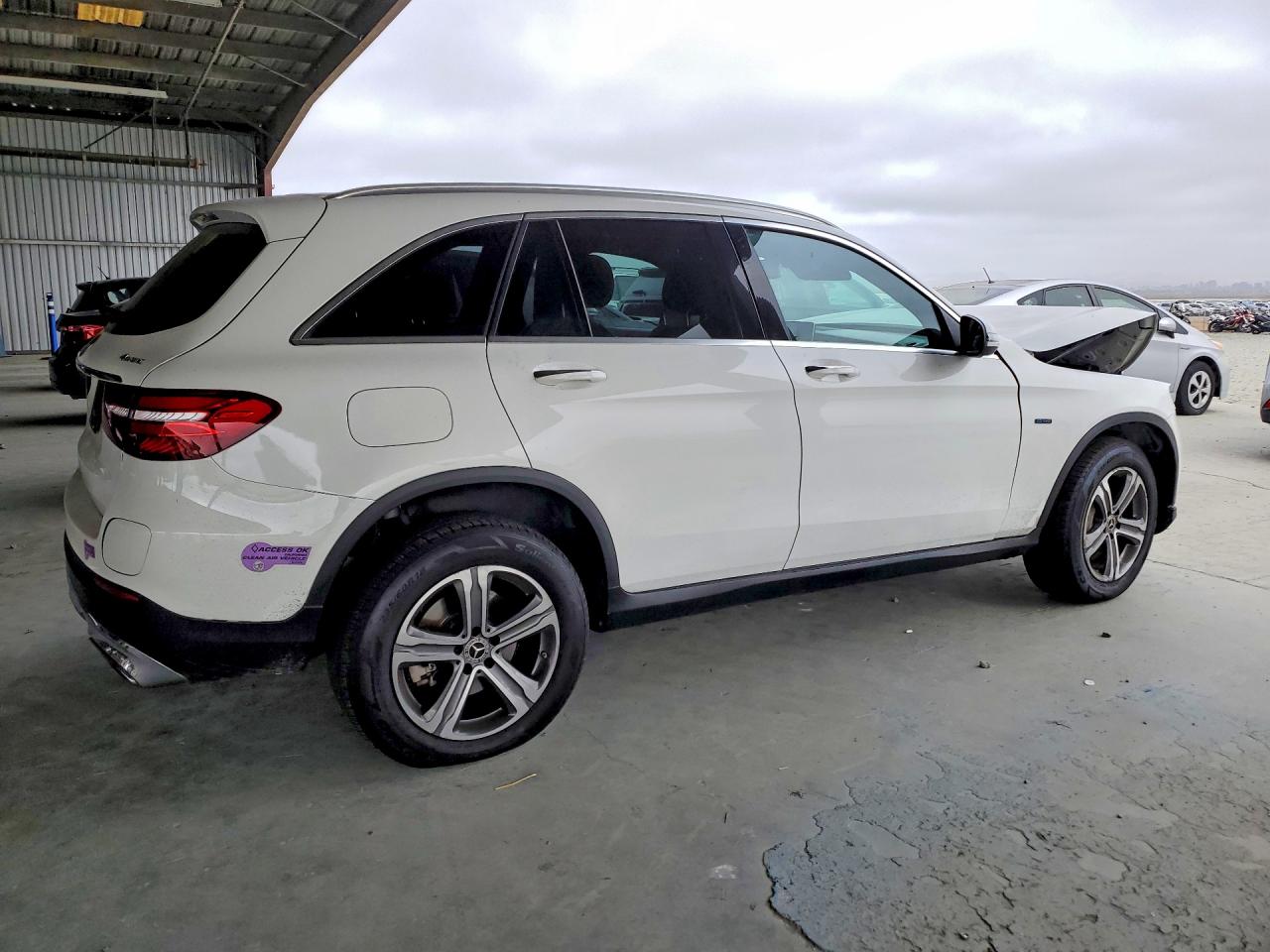 2019 MERCEDES-BENZ GLC 350E — снимка 3