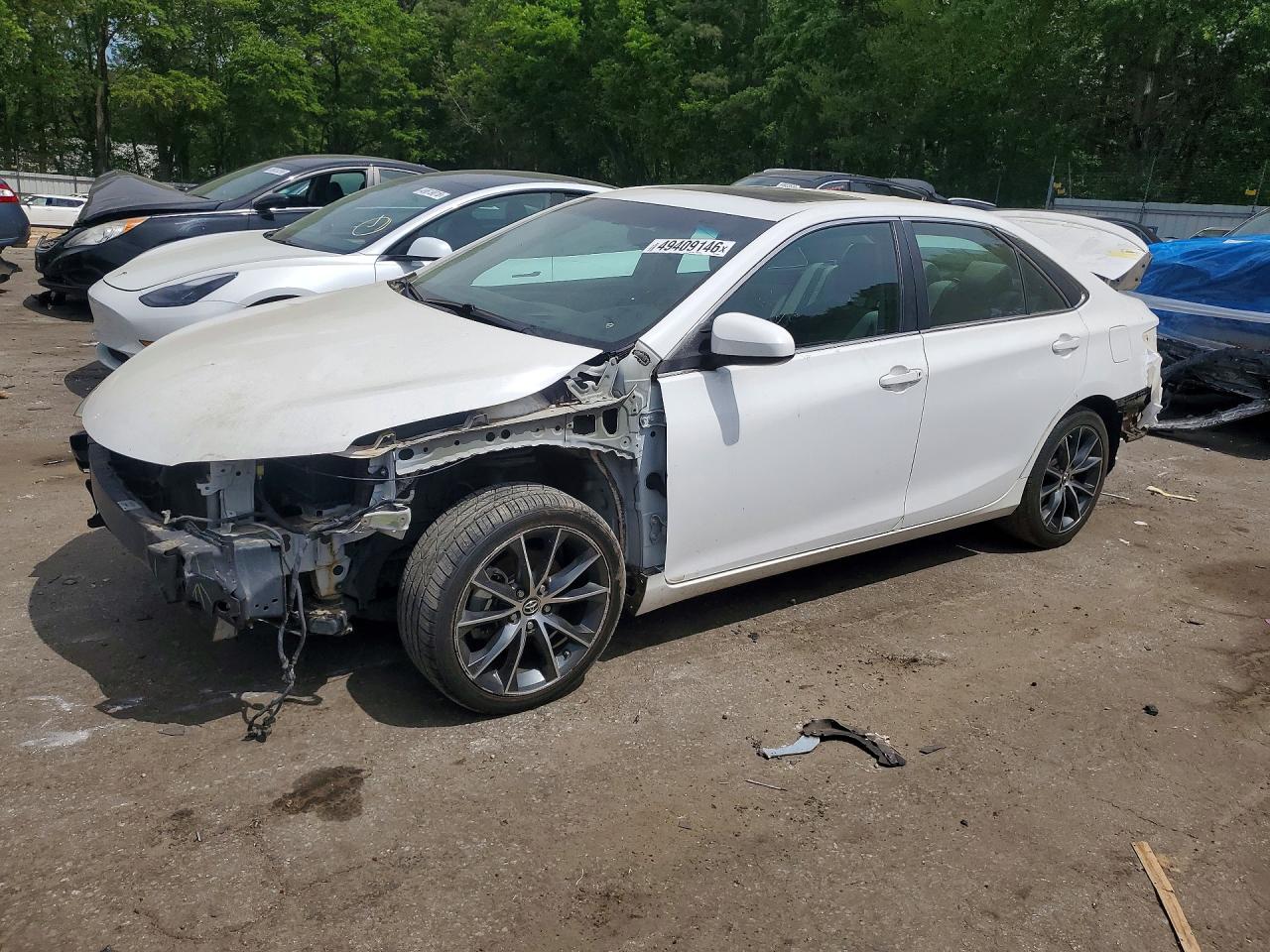 2016 TOYOTA CAMRY XSE