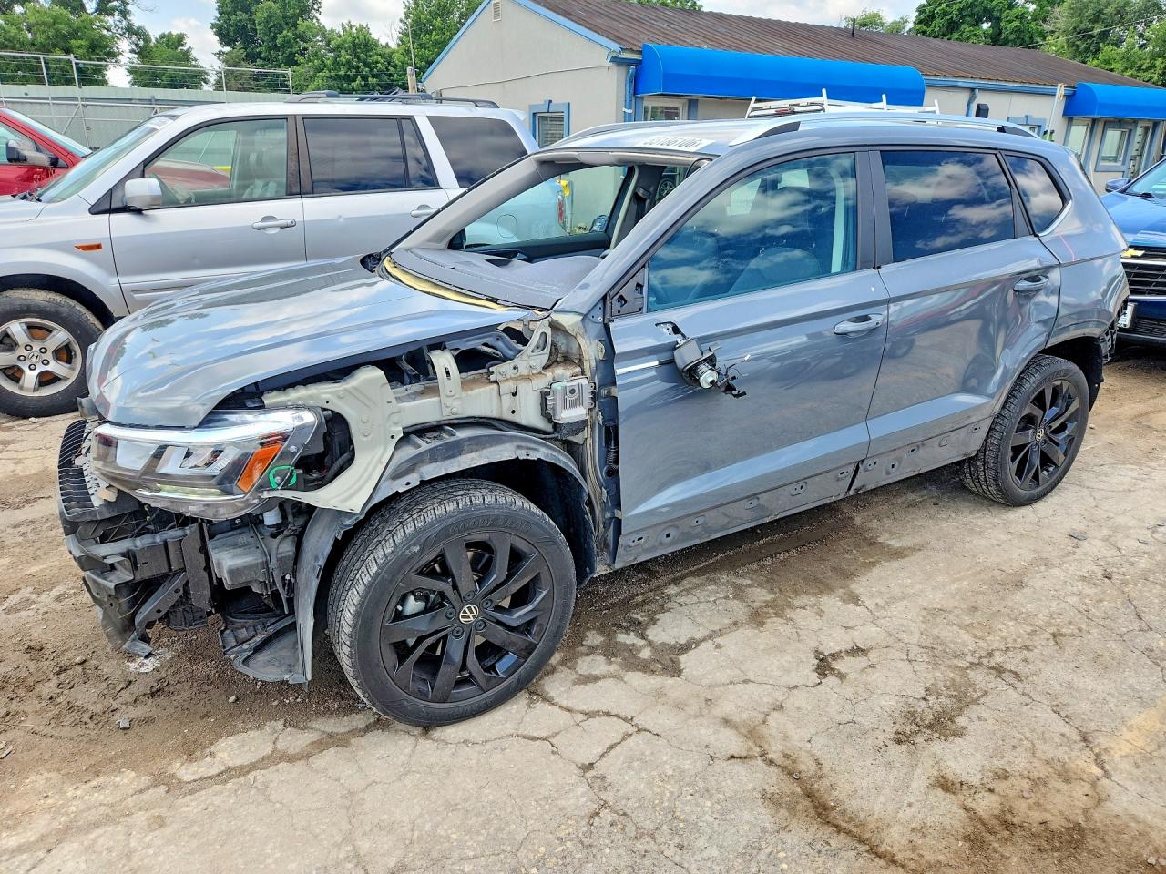 2022 VOLKSWAGEN TAOS SE