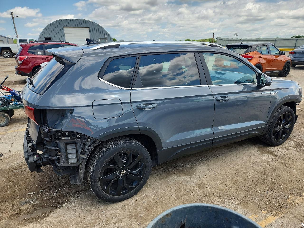2022 VOLKSWAGEN TAOS SE — снимка 3