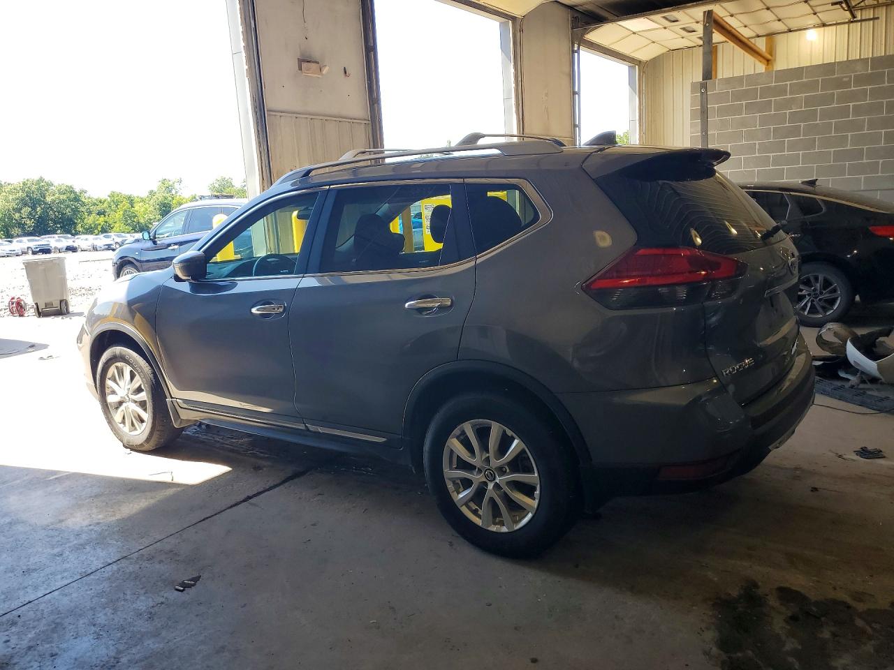 2017 NISSAN ROGUE S — снимка 2