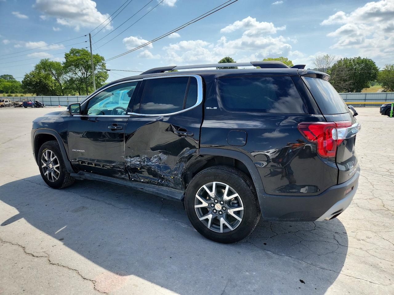 2023 GMC ACADIA SLE — снимка 2