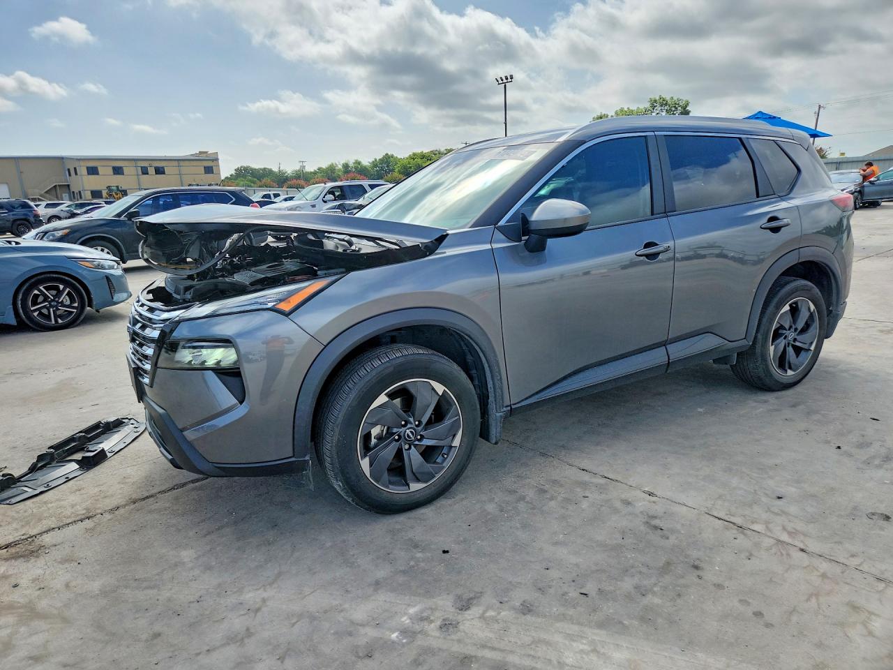 2024 NISSAN ROGUE SV